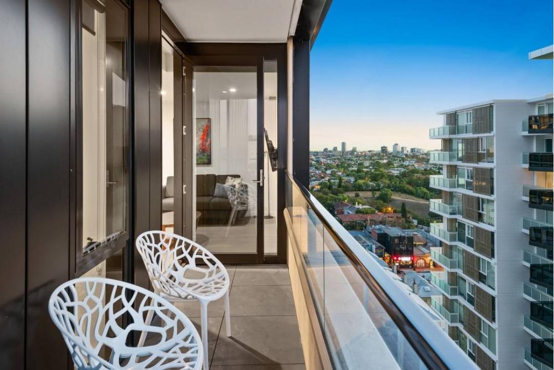 District Apartment Hotels South Yarra Official Site 2 Bedroom Apartment